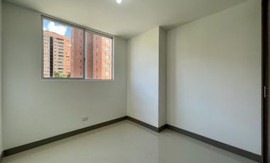 apartamento en arriendo en la cuenca. Cod A24087