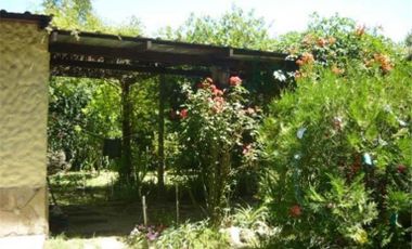 Casa sobre Lote Propio con Jardín Parquizado