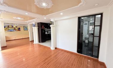 casa en venta en villa mayor oriental. Cod V1964