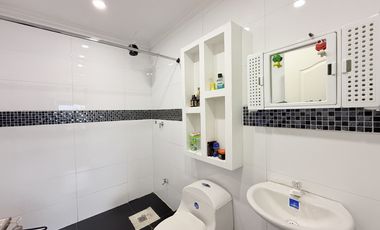 casa en venta en villa mayor oriental. Cod V1964