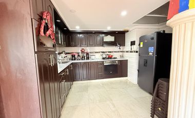 casa en venta en villa mayor oriental. Cod V1964