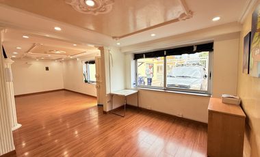 casa en venta en villa mayor oriental. Cod V1964