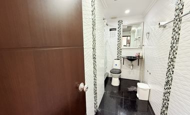 casa en venta en villa mayor oriental. Cod V1964