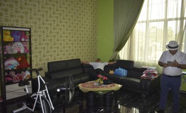 RUMAH MEWAH DI JUAL CEPAT +KOLAM RENANG DI JL SIMPANG TIGA