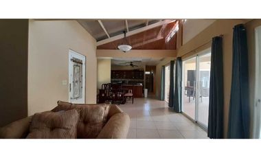 VENDO/ ALQUILO CASA AMOBLADA Y 9516M2 DE TERRENO