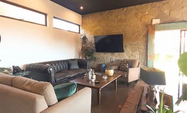 Casa en Venta en mantagua 12010