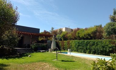 Casa en Venta en mantagua 12010