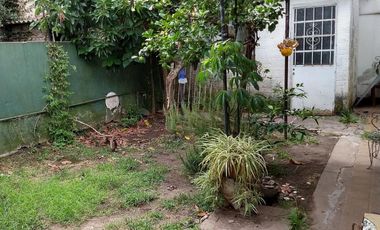 Americana 3 amb. a RECICLAR + depto al fondo  en Barrio residencial facil acceso Au del Oeste