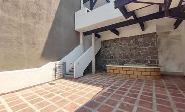 Excelente casa en renta, con vista al lago