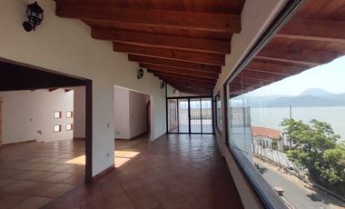 Excelente casa en renta, con vista al lago