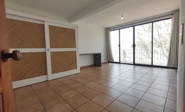 Excelente casa en renta, con vista al lago