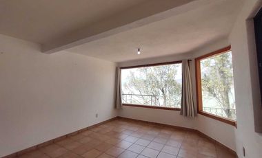 Excelente casa en renta, con vista al lago