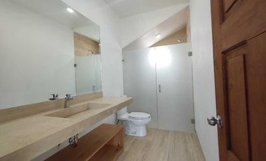 Excelente casa en renta, con vista al lago