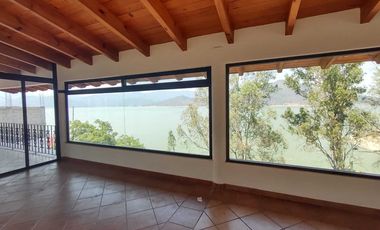 Excelente casa en renta, con vista al lago