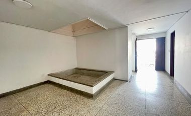 casa en arriendo en caobos. Cod A4907