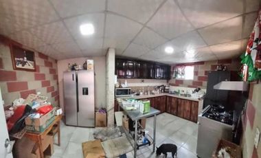 VENDO HOSTAL EN FUNCIONAMIENTO
