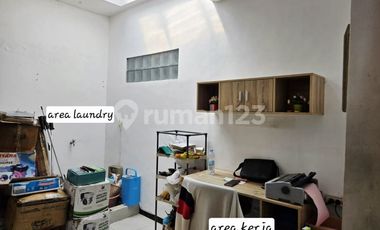Dijual Rumah Siap Huni, Terawat di Ladiva Greenhill