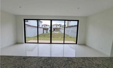 Sea Confiable Alquila Hermosa casa en Costa Verde (River View)