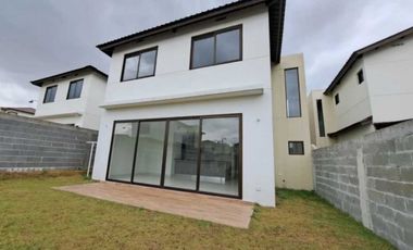 Sea Confiable Alquila Hermosa casa en Costa Verde (River View)