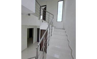 Sea Confiable Alquila Hermosa casa en Costa Verde (River View)