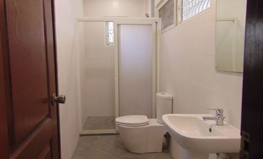 5-Bedroom House in Mabolo, Cebu City-Unfurnished and ideal with elderly or with senior citizen parents