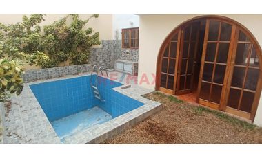 Casa En Urb. Los Cedros, Chorrillos – Luz Natural, Jardín Y Piscina