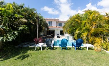Venta: Casa Unifamiliar Duplex en CASAMAR - PH VILLAMAR