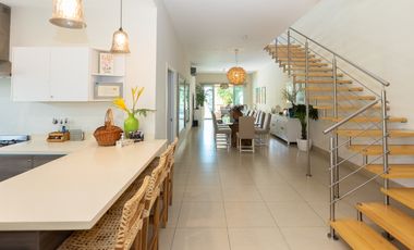 Venta: Casa Unifamiliar Duplex en CASAMAR - PH VILLAMAR
