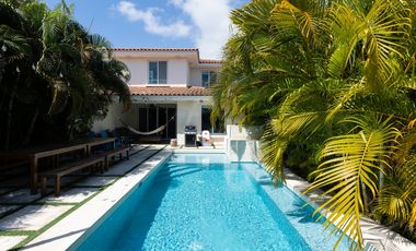 Venta: Casa Unifamiliar Duplex en CASAMAR - PH VILLAMAR