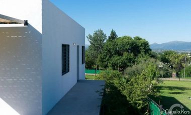 ALQUILER TEMPORARIO DE CABAÑAS CON PILETA TANTI