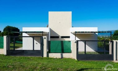 ALQUILER TEMPORARIO DE CABAÑAS CON PILETA TANTI