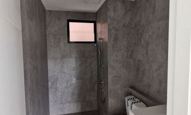 DISEWAKAN APARTEMEN LLYOD SEMI FURNISH SIAP PAKAI DI ALAM SUTERA