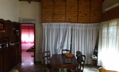 CHALET SOBRE 850 m2. CON OPCIÓN MAS 850 m2. PILETA - NOVOA PROPIEDADES