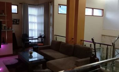DIJUAL RUMAH MEWAH 2,5 LANTAI DEKAT BALAI KOTA JOGJA