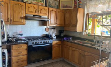 VENDO CASA COLONIAL EN UNA DE LAS MEJORES ZONAS DE CUERNAVACA - PALMIRA -