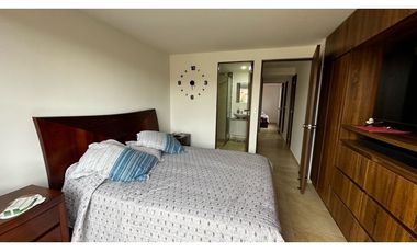 Hermosa casa con jardín privado en Cerritos Campestre - Galicia
