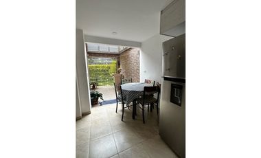 Hermosa casa con jardín privado en Cerritos Campestre - Galicia