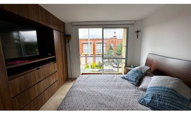 Hermosa casa con jardín privado en Cerritos Campestre - Galicia