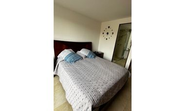 Hermosa casa con jardín privado en Cerritos Campestre - Galicia