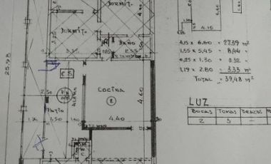 Casa con Departamento en venta en Caseros