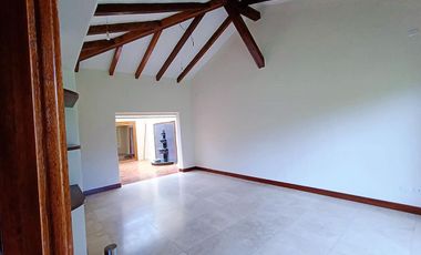Vendo casa de 2 dormitorios en Pakakuna Gardens, Checa