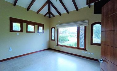 Vendo casa de 2 dormitorios en Pakakuna Gardens, Checa