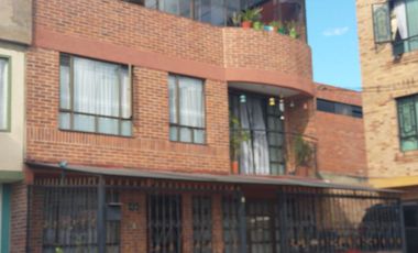 BONITA CASA CENTRAL EN VENTA,C.V.1793