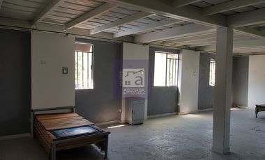 COD. 6208 - SE ARRIENDA CASA LOCAL - BARRIO: VEGAS DE MORRORICO