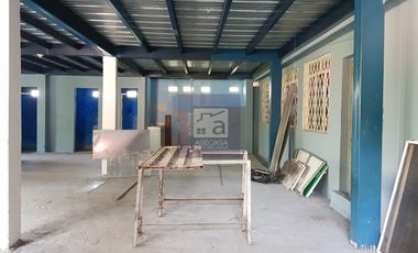 COD. 6208 - SE ARRIENDA CASA LOCAL - BARRIO: VEGAS DE MORRORICO