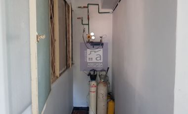 COD. 6208 - SE ARRIENDA CASA LOCAL - BARRIO: VEGAS DE MORRORICO