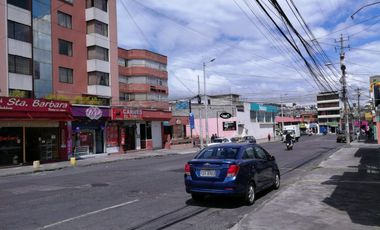VENTA LOCAL COMERCIAL CON BODEGA, NORTE DE QUITO, SECTOR LA PRENSA