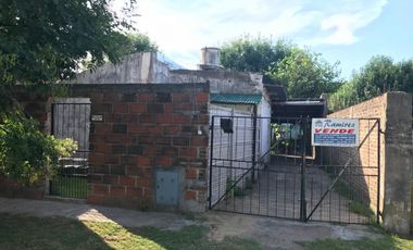 2 Casas en Venta ¡Oportunidad - Paso del Rey, Moreno