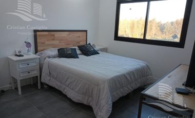 Venta - Casa 4 ambientes, Jardin - Acacias, Puertos del Lago, Escobar