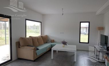 Venta - Casa 4 ambientes, Jardin - Acacias, Puertos del Lago, Escobar